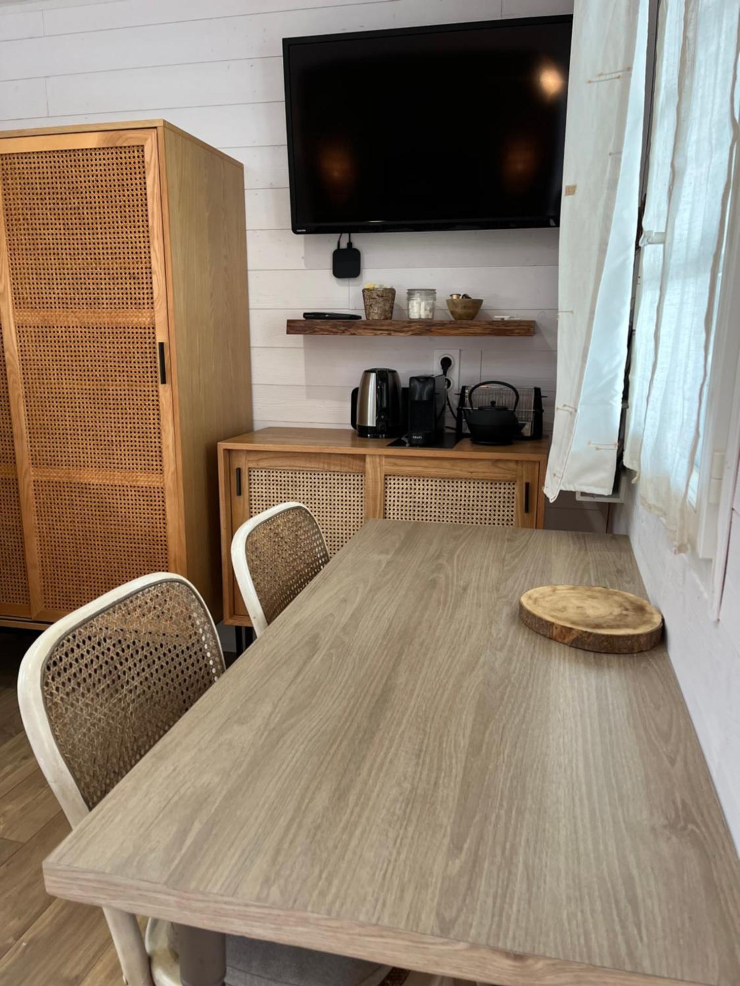 Les Suites D'Alienor, Suite Jasmin ペサック エクステリア 写真