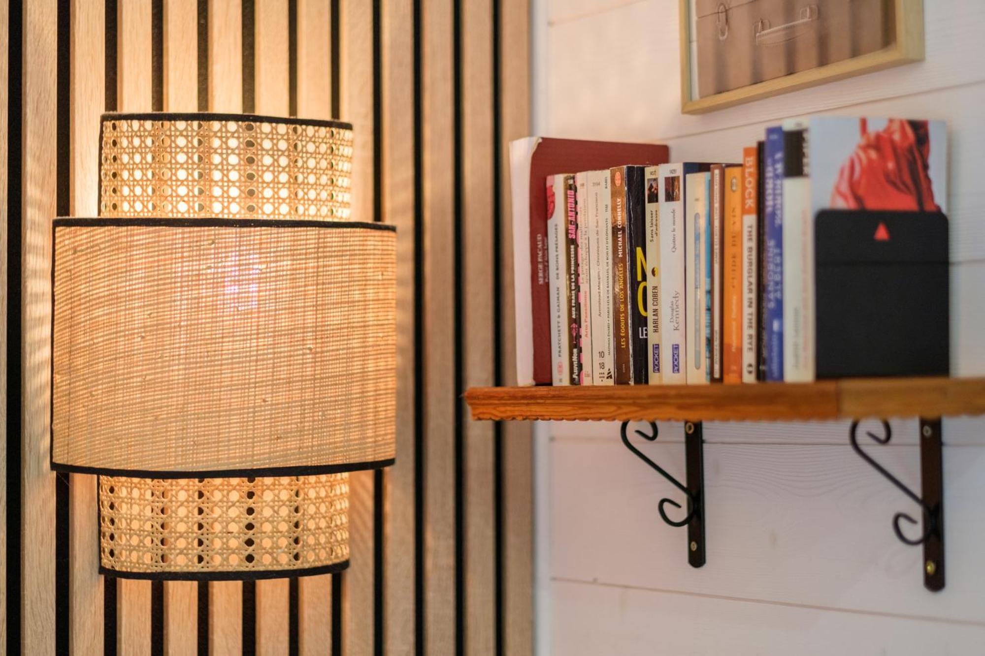 Les Suites D'Alienor, Suite Jasmin ペサック エクステリア 写真